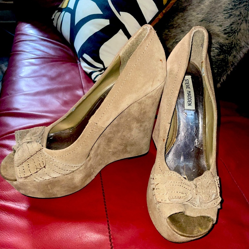 Suede Wedge Steve Madden